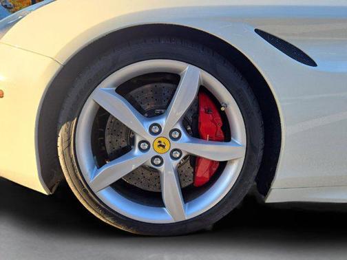 2017 Ferrari California T