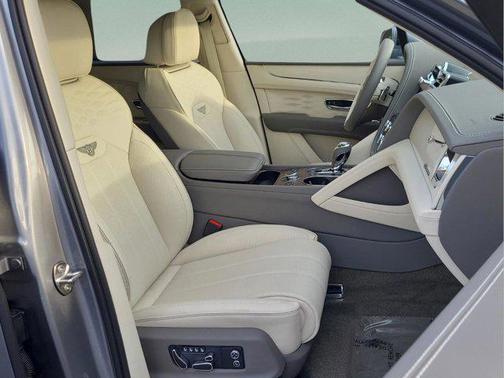 2024 Bentley Bentayga Azure