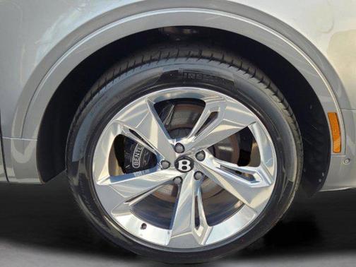 2024 Bentley Bentayga Azure
