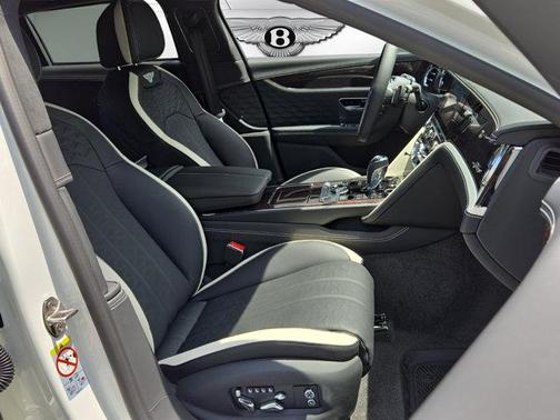 2025 Bentley Flying Spur Speed