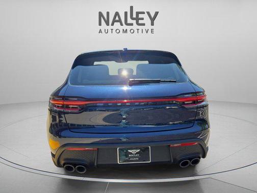 2022 Porsche Macan Base