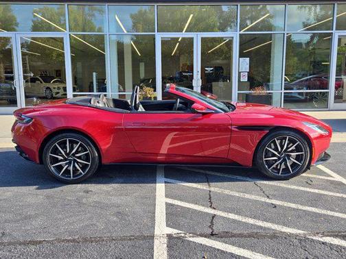 2020 Aston Martin DB11 Volante