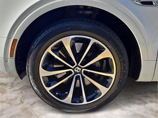 2019 Bentley Bentayga V8