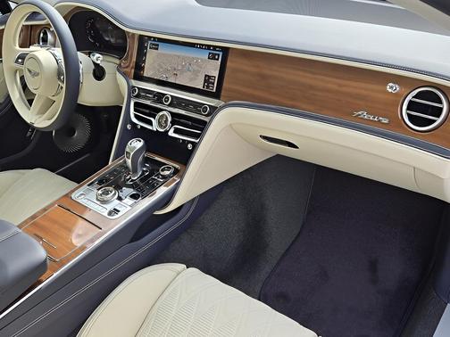Blue Crystal 2026 Bentley Flying Spur Azure