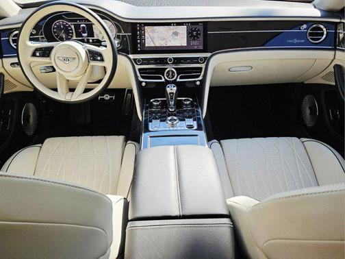 Beluga 2021 Bentley Flying Spur V8
