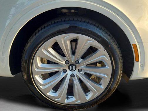 2024 Bentley Bentayga Azure