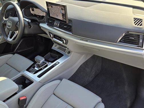 2025 Audi Q5 45 S line Premium Plus