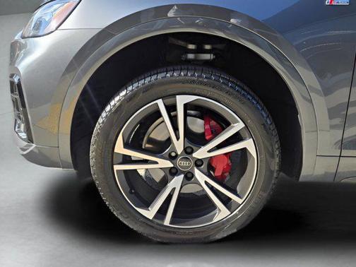 2025 Audi Q5 45 S line Premium Plus