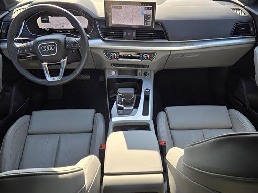 2025 Audi Q5 45 S line Premium Plus