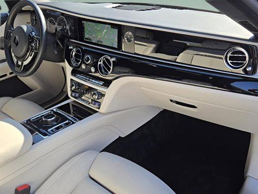 Black 2021 Rolls-Royce Ghost