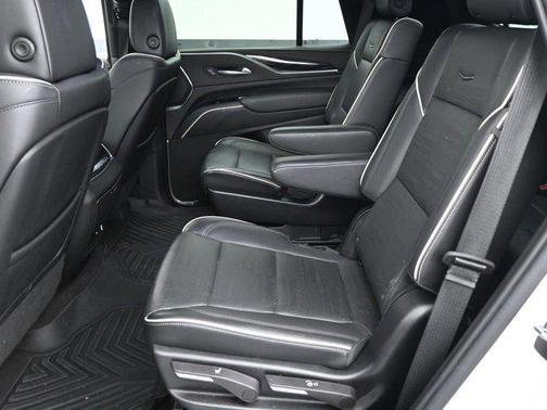 2022 Cadillac Escalade Sport