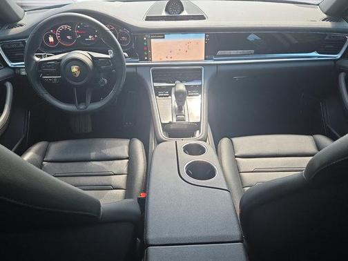 2023 Porsche Panamera 4S