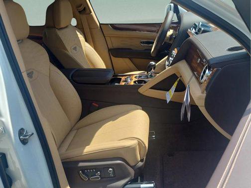 2024 Bentley Bentayga Azure