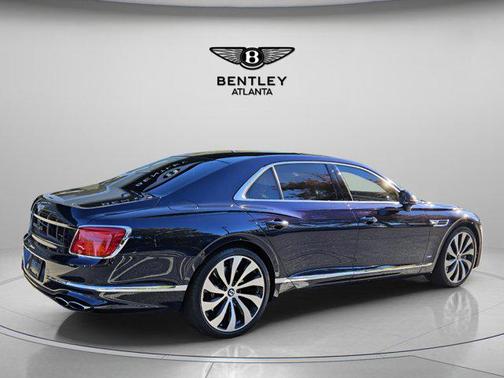2022 Bentley Flying Spur V8