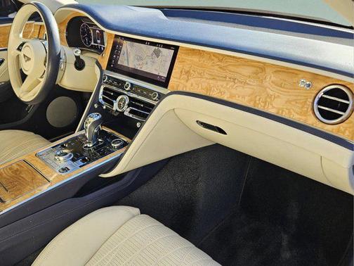 2022 Bentley Flying Spur V8