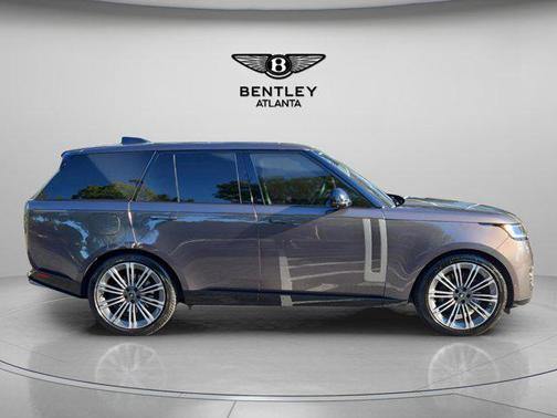2022 Land Rover Range Rover P530 SE