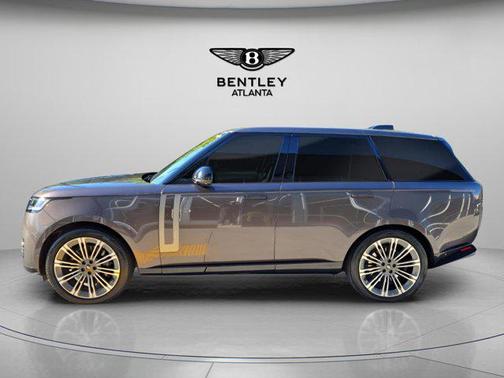 2022 Land Rover Range Rover P530 SE