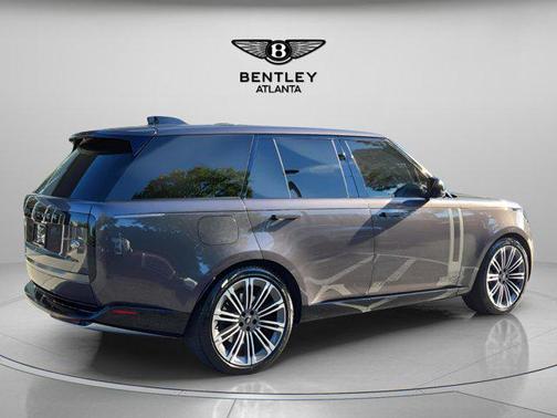 2022 Land Rover Range Rover P530 SE