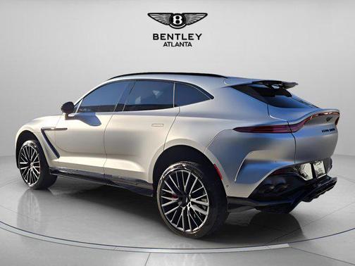 2024 Aston Martin DBX 707
