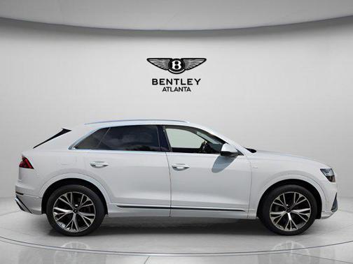 2021 Audi Q8 55 Prestige