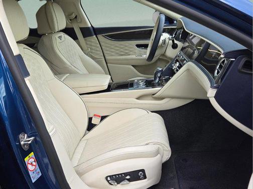 2022 Bentley Flying Spur W12