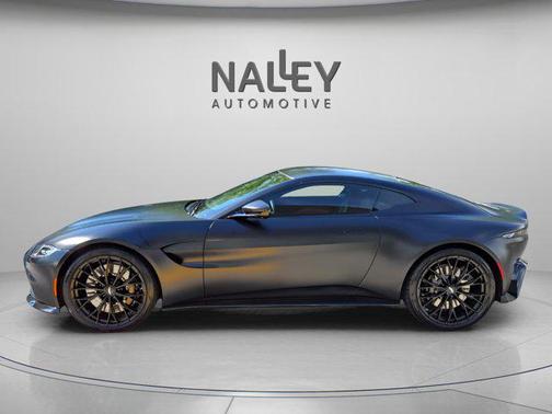 2022 Aston Martin Vantage Base