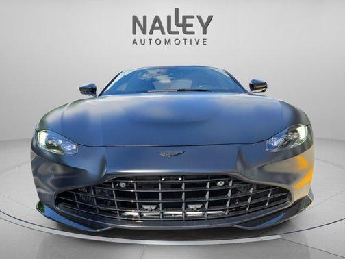 2022 Aston Martin Vantage Base