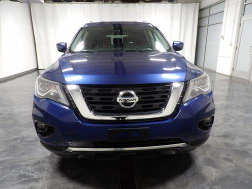 2018 Nissan Pathfinder SV