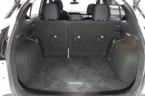 2020 Nissan Kicks SV