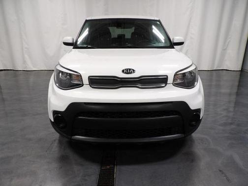 White 2019 Kia Soul Base