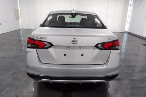 2021 Nissan Versa 1.6 SV
