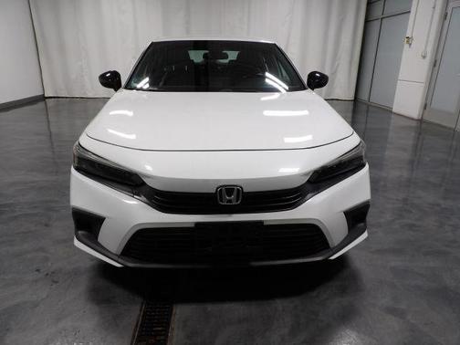White 2022 Honda Civic Sport