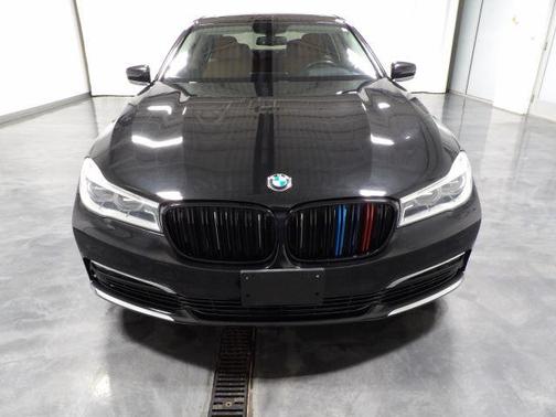 2016 BMW 750 i xDrive