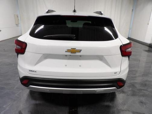White 2025 Chevrolet Trax LT