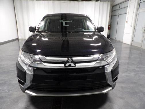 2018 Mitsubishi Outlander ES