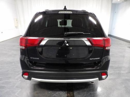 2018 Mitsubishi Outlander ES