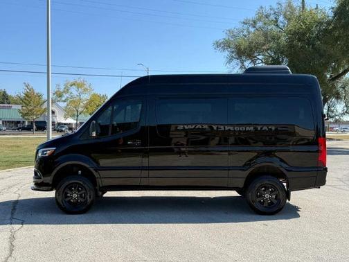 2023 Mercedes-Benz Sprinter 2500 144 WB Standard Roof Passenger