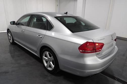 2015 Volkswagen Passat 1.8T Auto SE