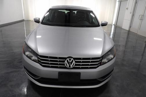 2015 Volkswagen Passat 1.8T Auto SE
