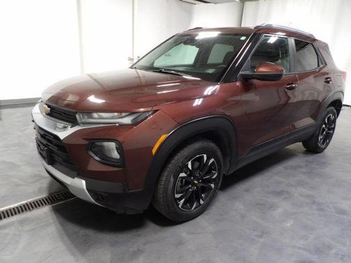 Red 2022 Chevrolet Trailblazer LT