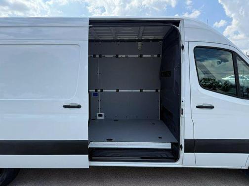 2020 Mercedes-Benz Sprinter 2500 170 WB High Roof Extended Cargo