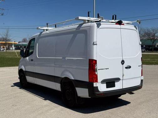 2021 Mercedes-Benz Sprinter 1500 Standard Roof