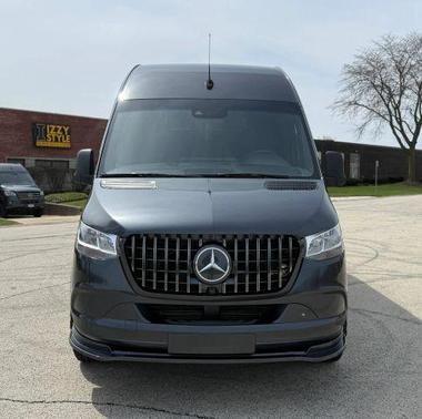 2022 Mercedes-Benz Sprinter 2500 144 WB Standard Roof Passenger