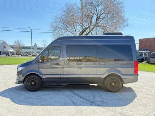 2022 Mercedes-Benz Sprinter 2500 144 WB Standard Roof Passenger