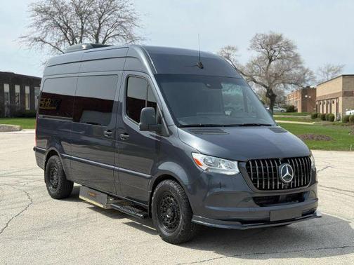 2022 Mercedes-Benz Sprinter 2500 144 WB Standard Roof Passenger