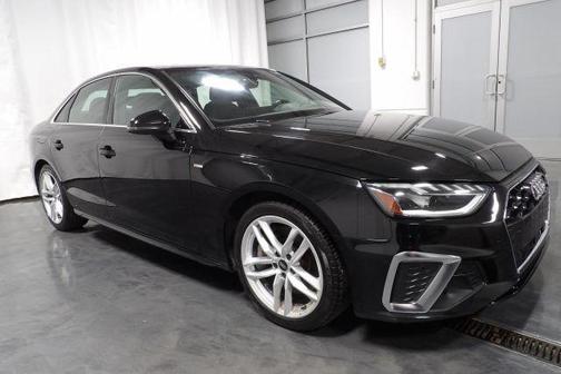 2023 Audi A4 45 S line quattro Premium