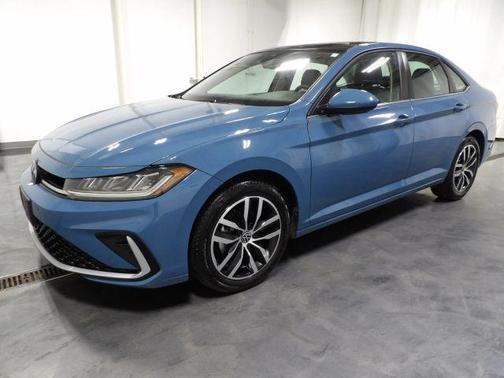 Monterey Blue Pearl 2026 Volkswagen Jetta 1.5T SE