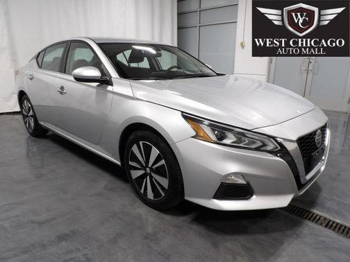 Silver 2021 Nissan Altima 2.5 SV
