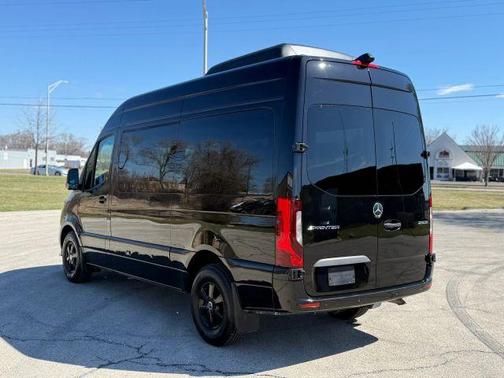 2021 Mercedes-Benz Sprinter 2500 144 WB Standard Roof Passenger