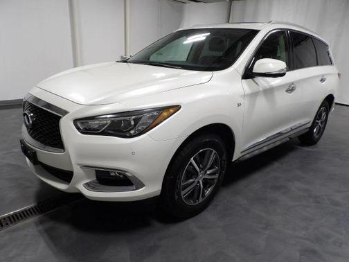 2017 INFINITI QX60 Base
